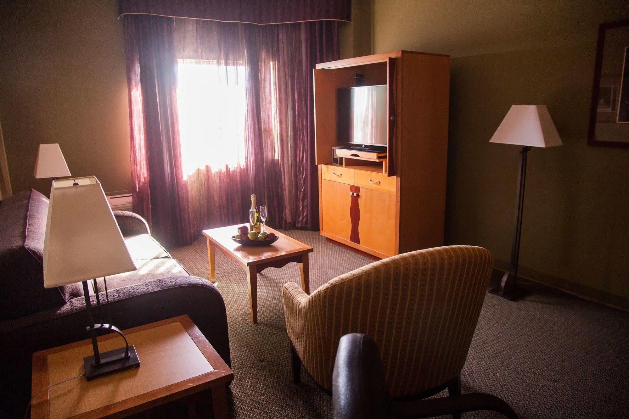 Medicine Hat Lodge, Trademark Collection By Wyndham Екстер'єр фото